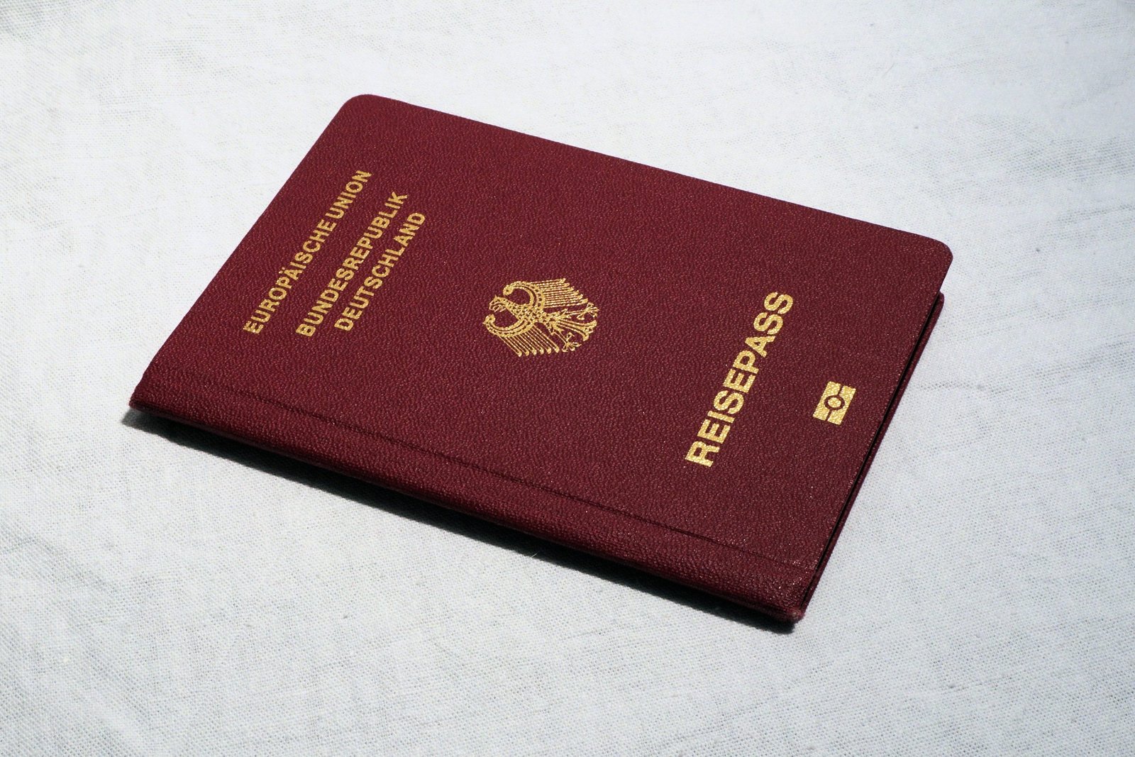 Паспорт Германии - Дежурный по Мюнхену Паспорт Германии