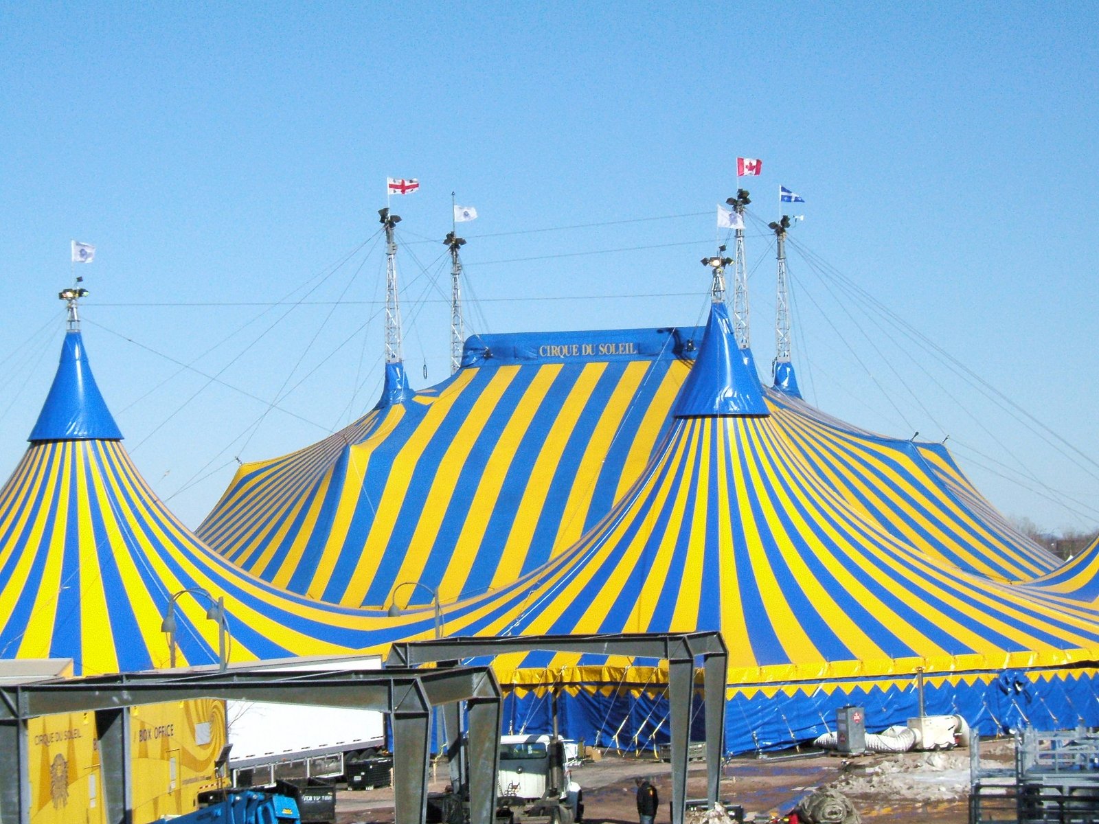 Cirque du Soleil - On Duty of Munich Cirque du Soleil