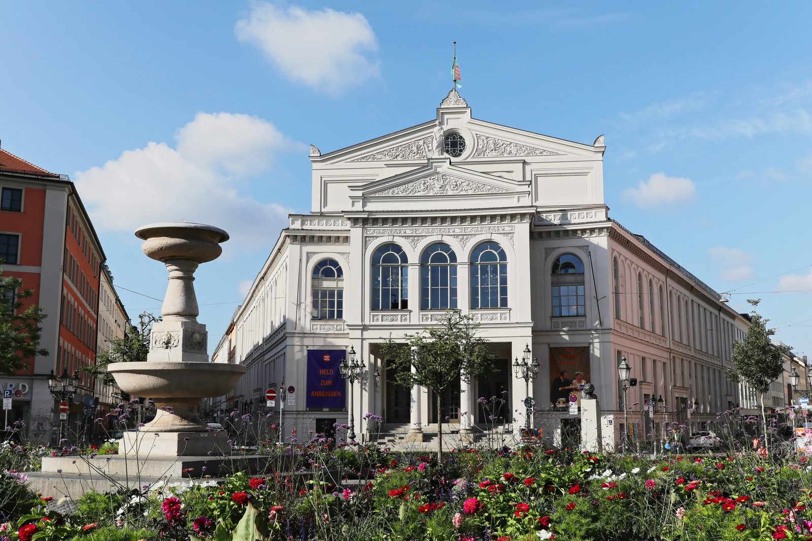 Staatstheater am Gartnerplatz - On Duty of Munich Staatstheater am Gartnerplatz