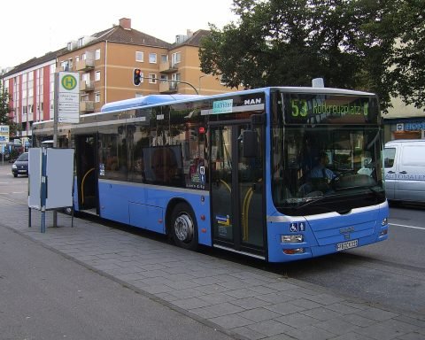 Автобус MVV