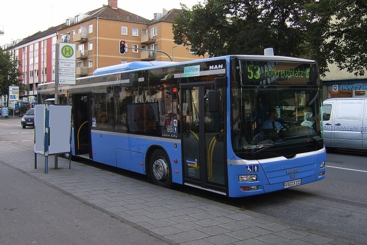 Автобус MVV