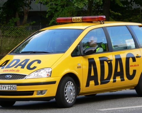Адак