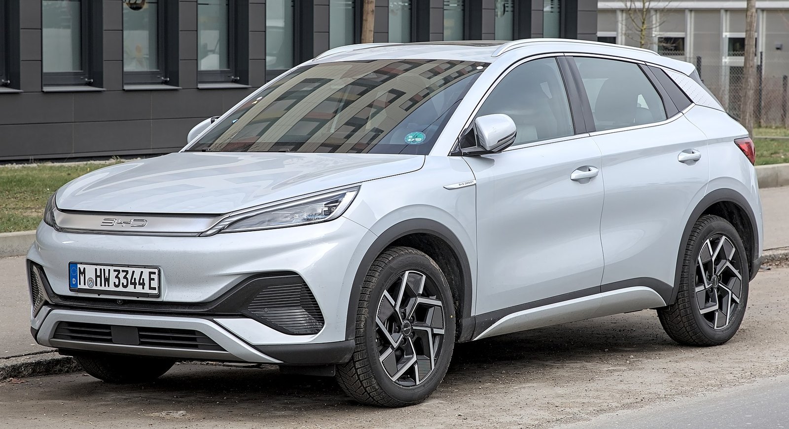 BYD Atto 3 - Дежурный по Мюнхену BYD Atto 3