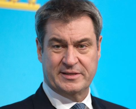 Д-р Маркус Зьодер