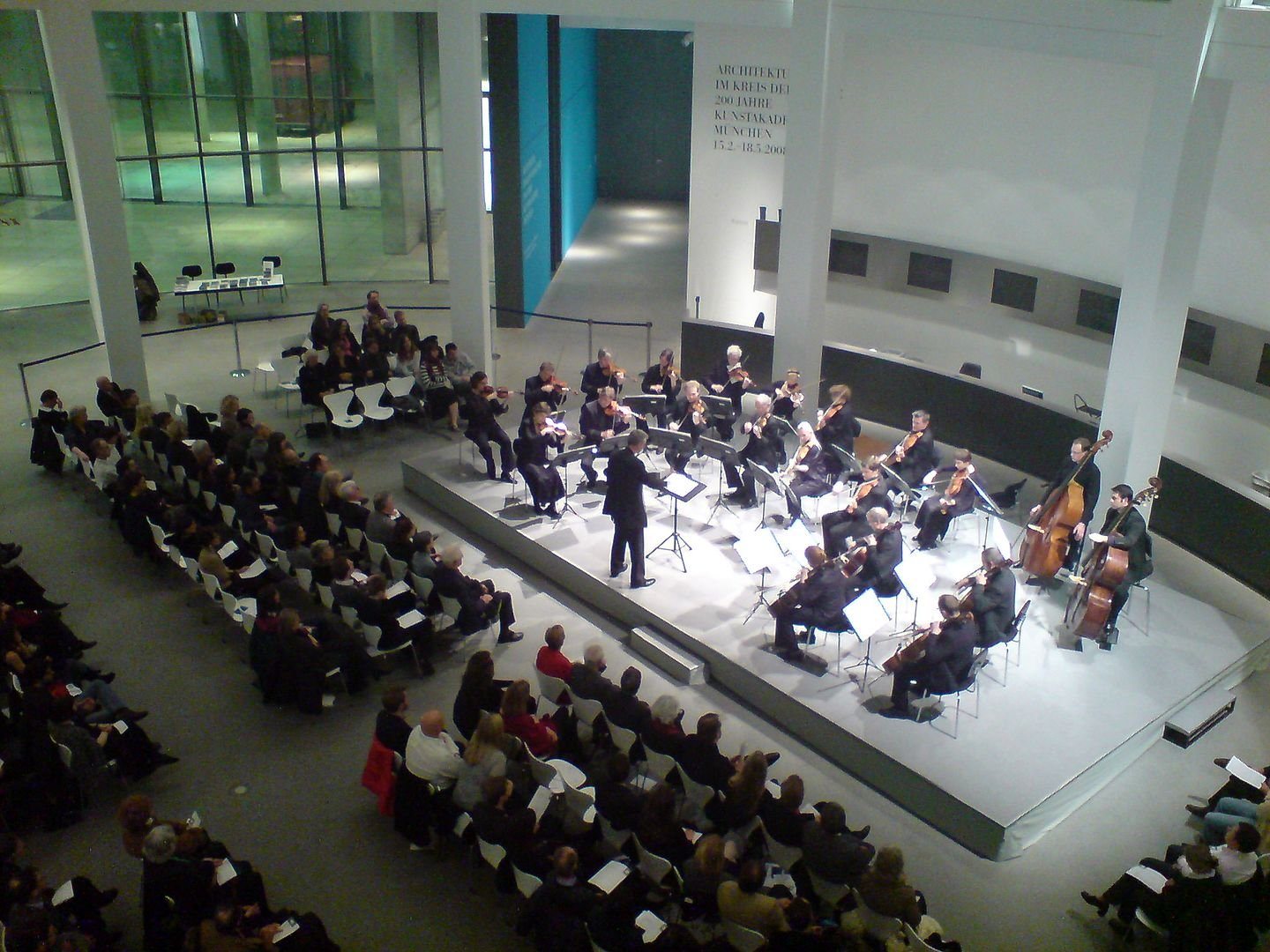 Munich Chamber Orchestra - On Duty of Munich Munich Chamber Orchestra