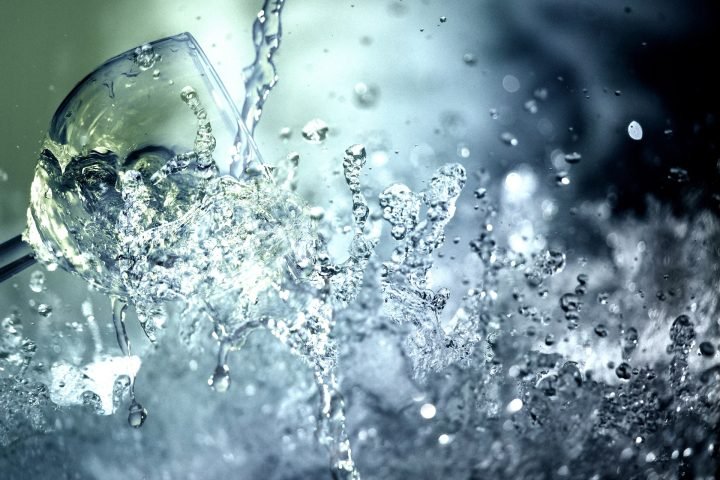 Вода