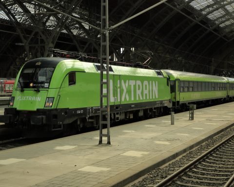 Flixtrain