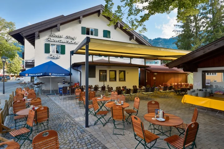Отель Wolf in Oberammergau